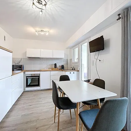 Le Brasilia - 4 Pers - 10 Min Palais - Climatise - Centre Appartement Cannes